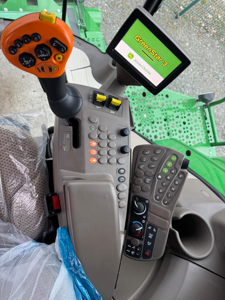 John Deere T660i Rear