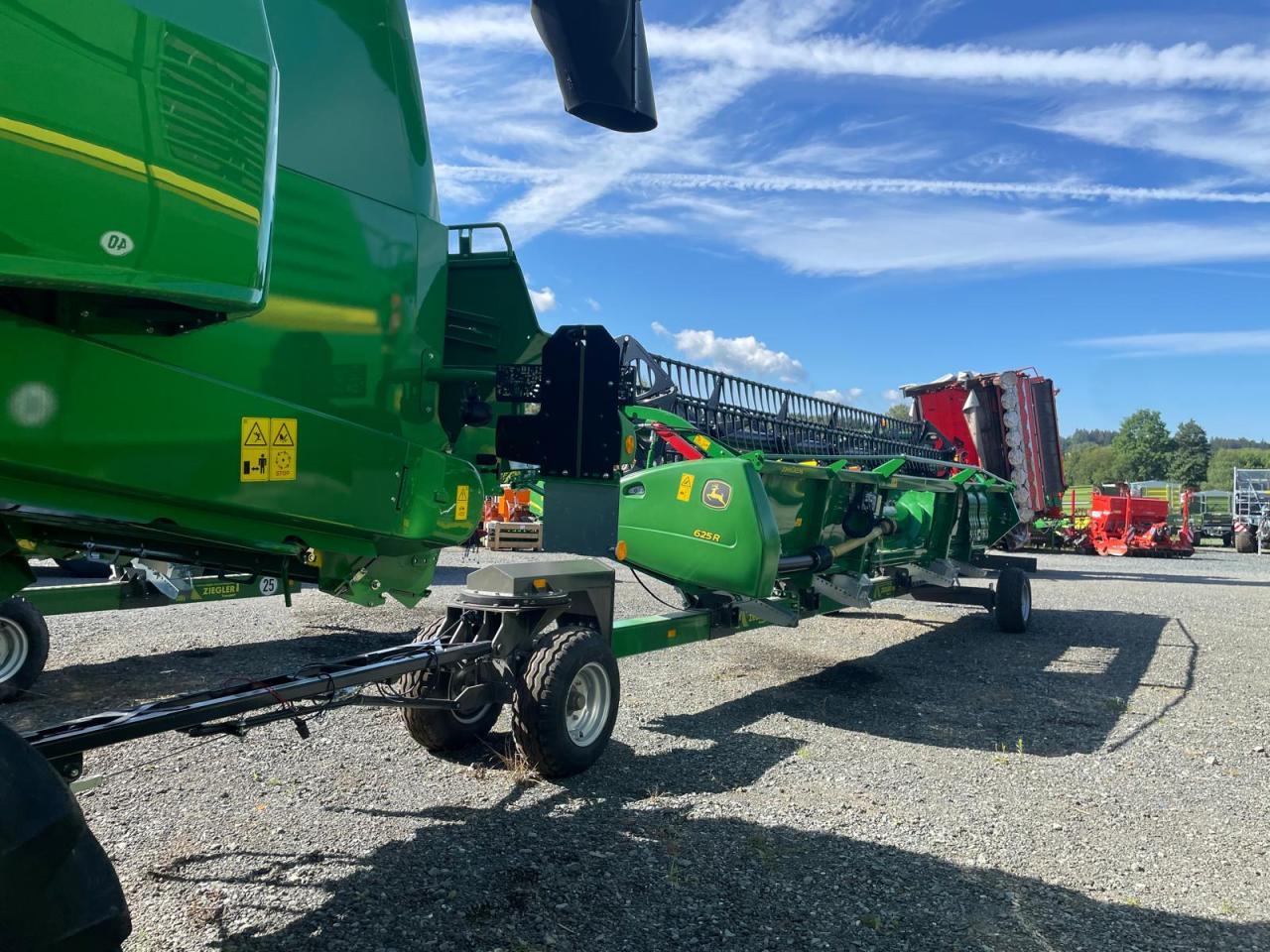 John Deere T660 Rear