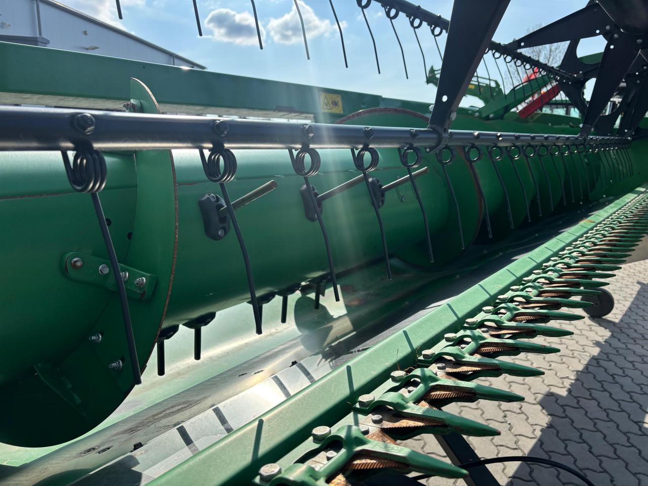 John Deere T550 Rear