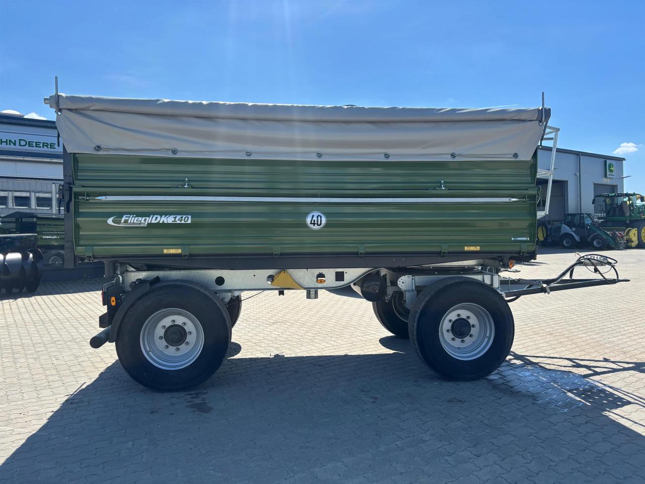 Fliegl DK 140 FOX Inside