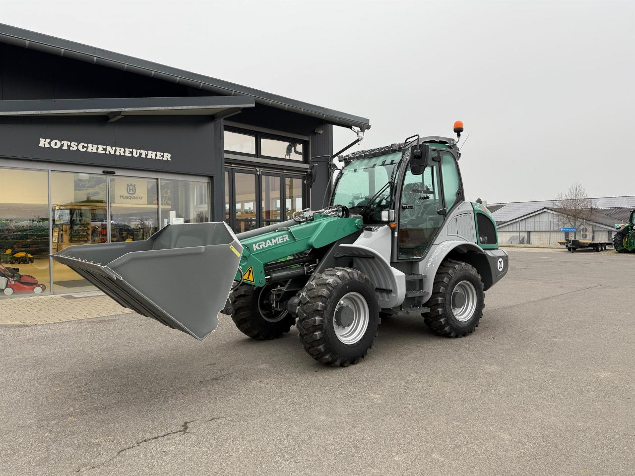 Kramer KL35.8T Front