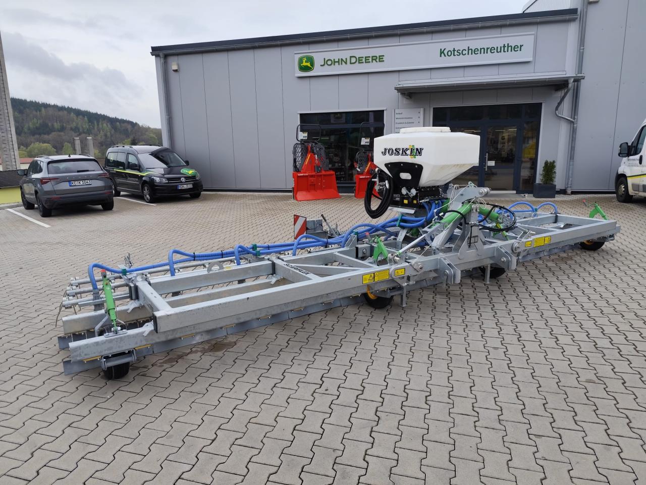 Joskin SCARIFLEX 720 R5S3 mit Sämaschine Inside