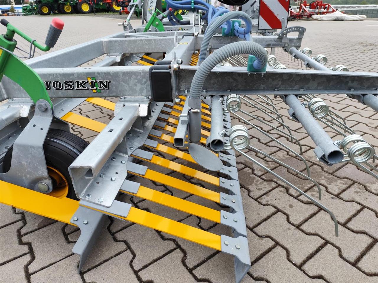Joskin SCARIFLEX 720 R5S3 mit Sämaschine Rear