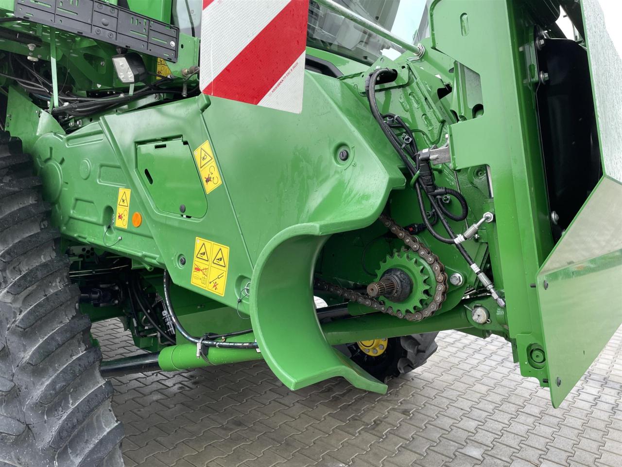 John Deere X9 - 1100 Rear