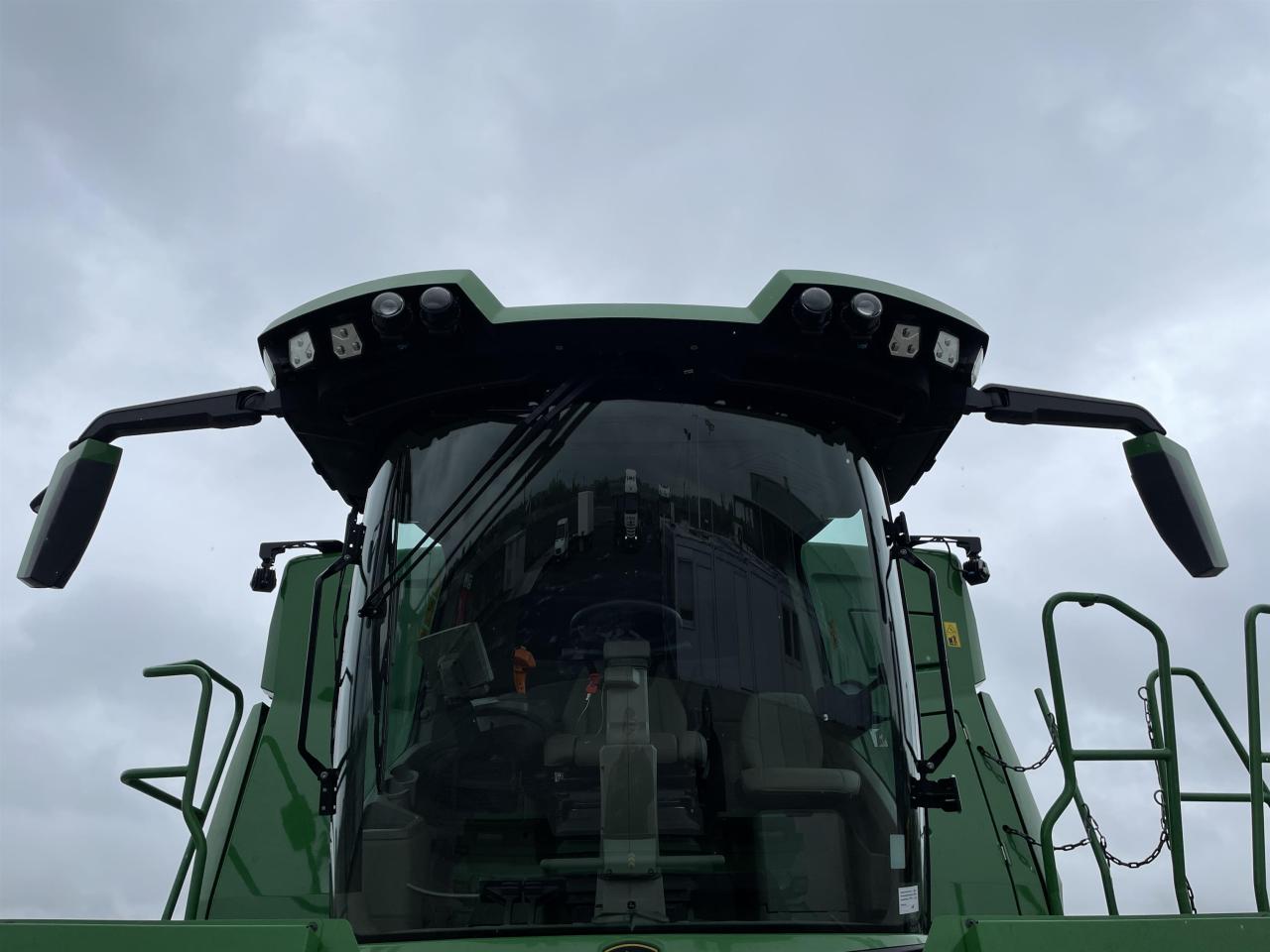 John Deere X9 - 1100 Aerial