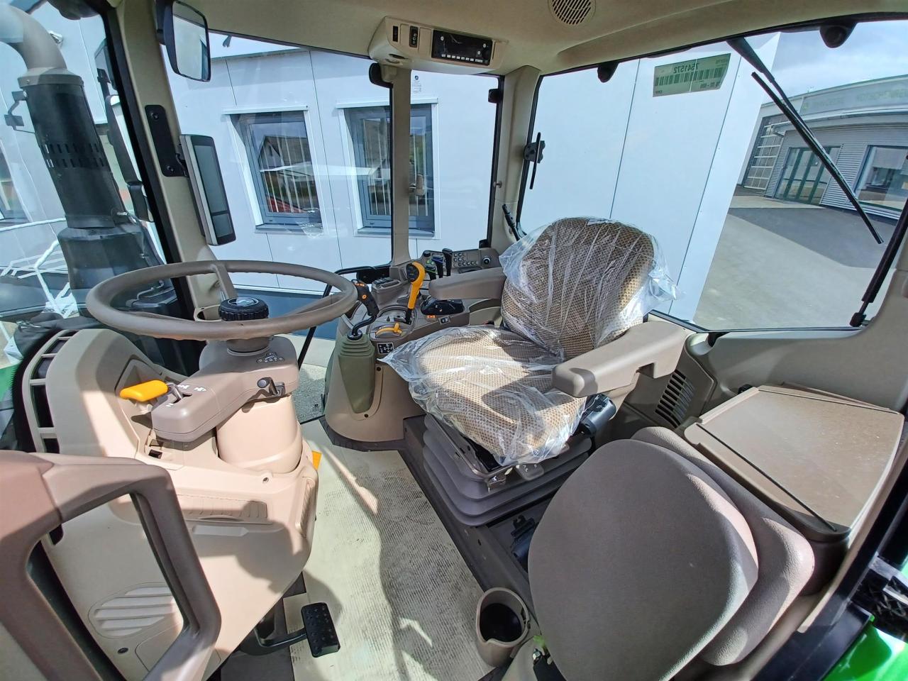 John Deere 6110M Inside