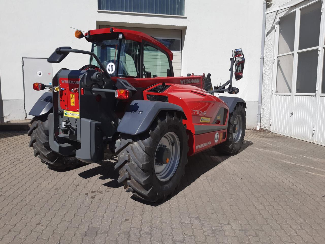 Weidemann T7042 Rear