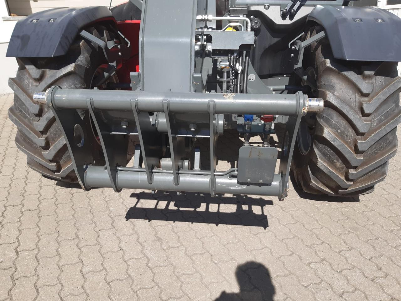 Weidemann T7042 Inside