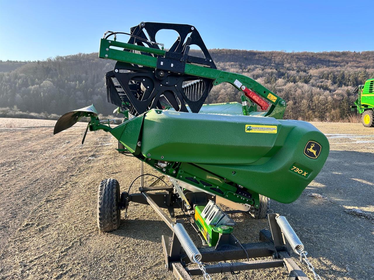 John Deere T670i Inside