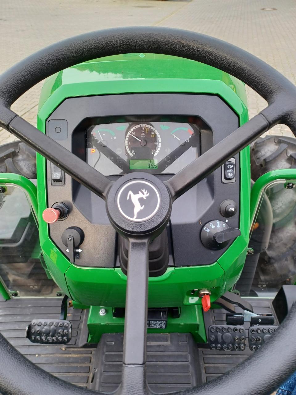 John Deere 5050E Rear