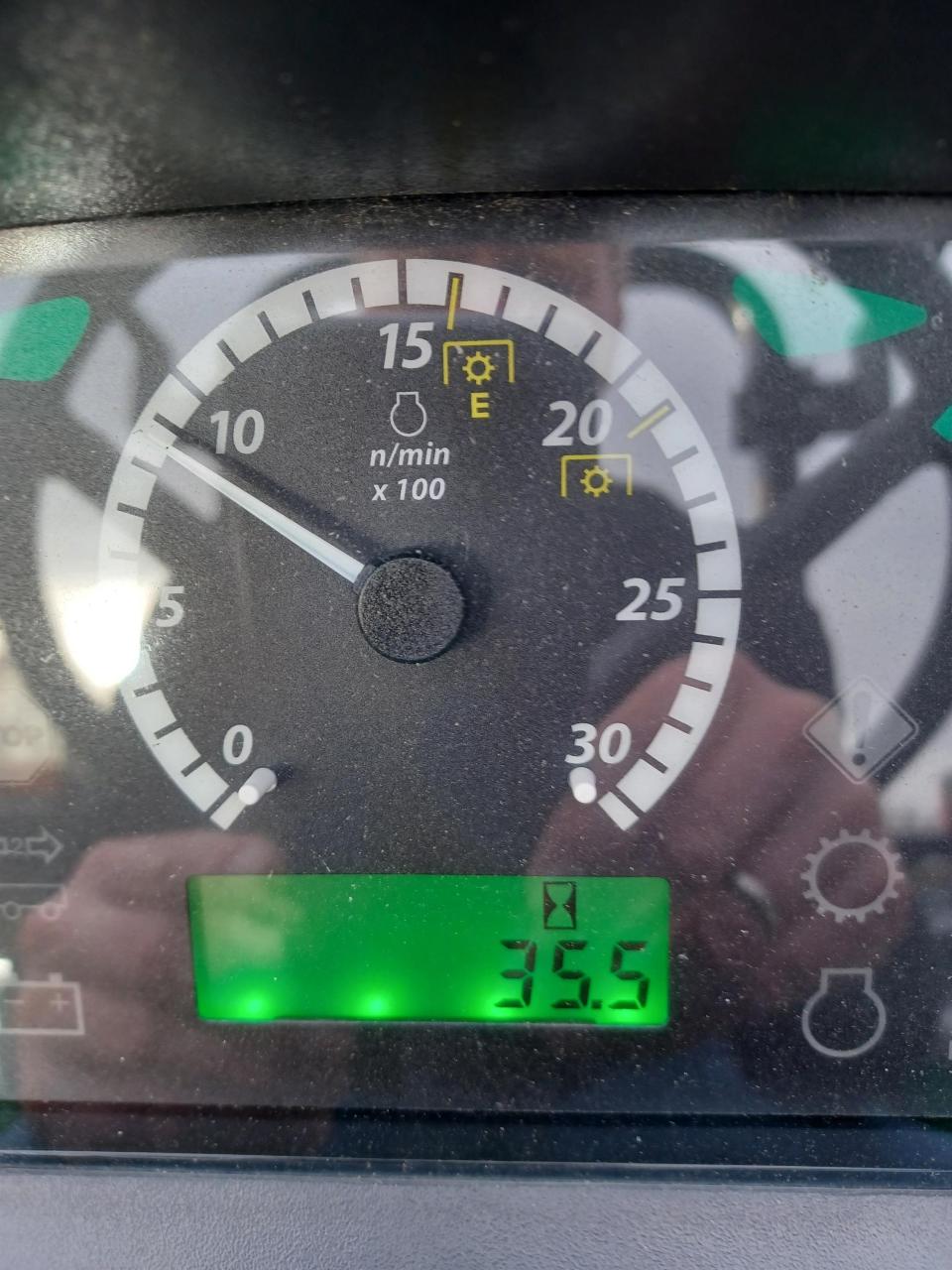 John Deere 5050E Rear