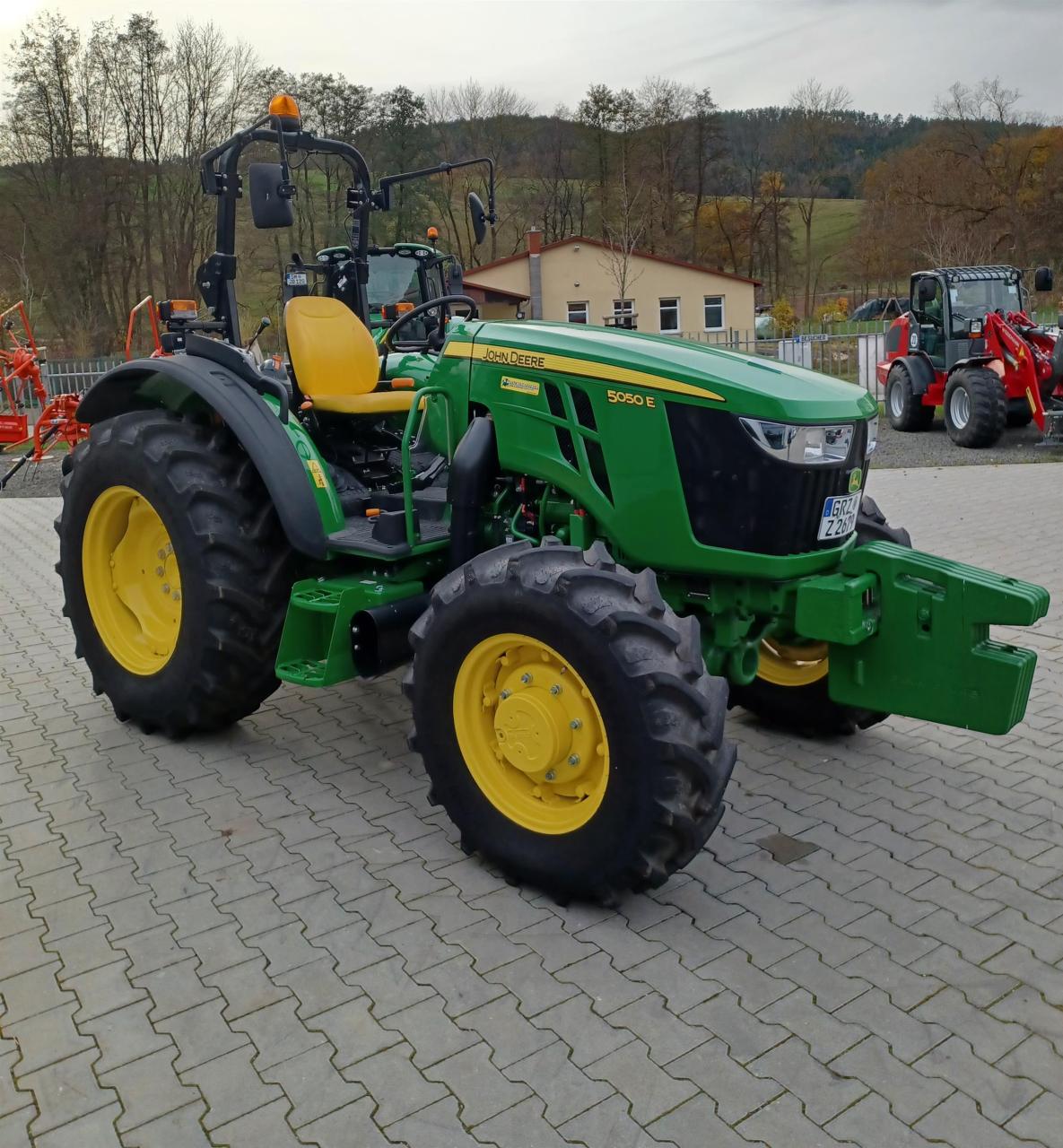 John Deere 5050E Rear