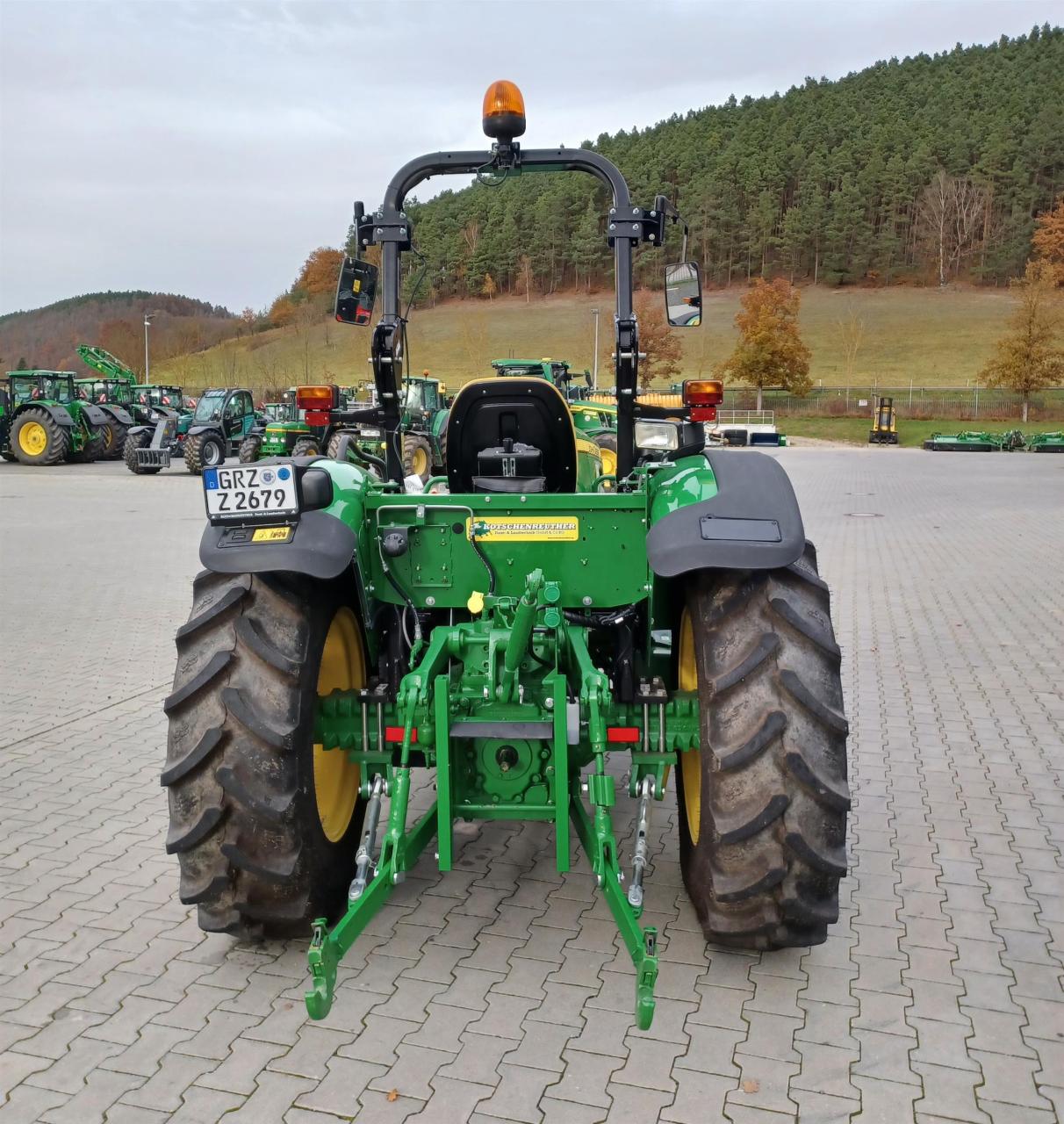 John Deere 5050E Inside