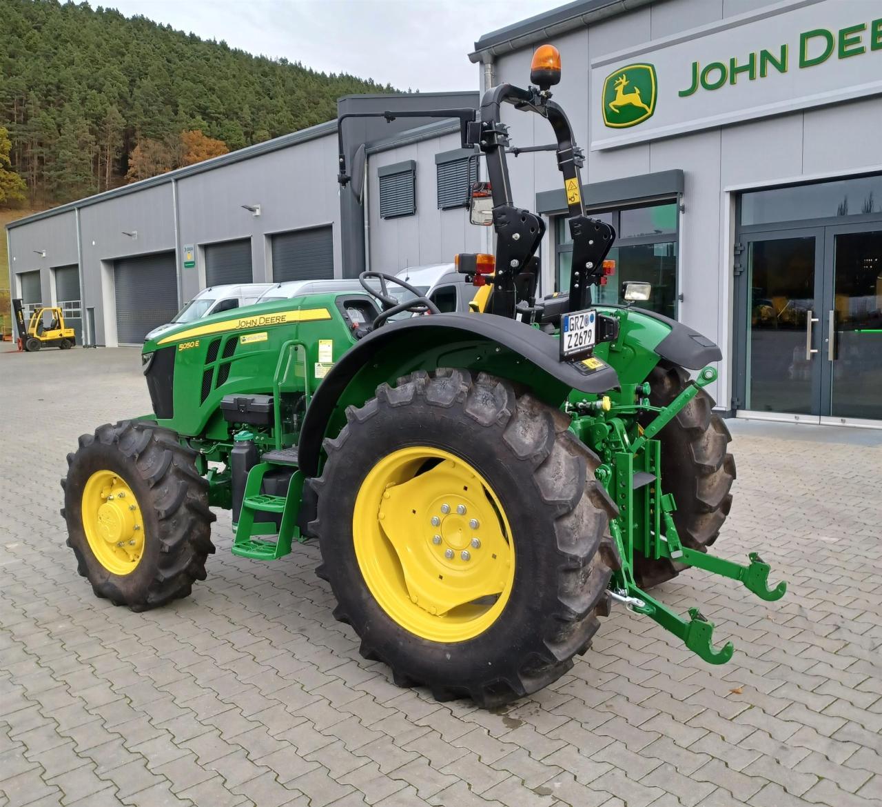 John Deere 5050E Above