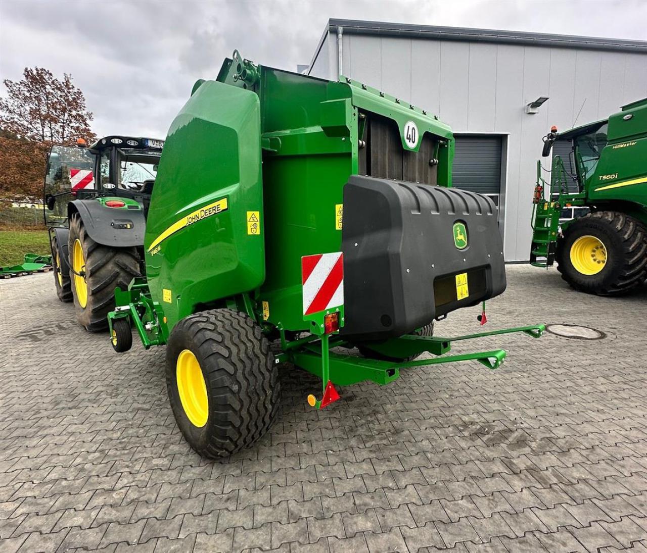 John Deere V461M Rear