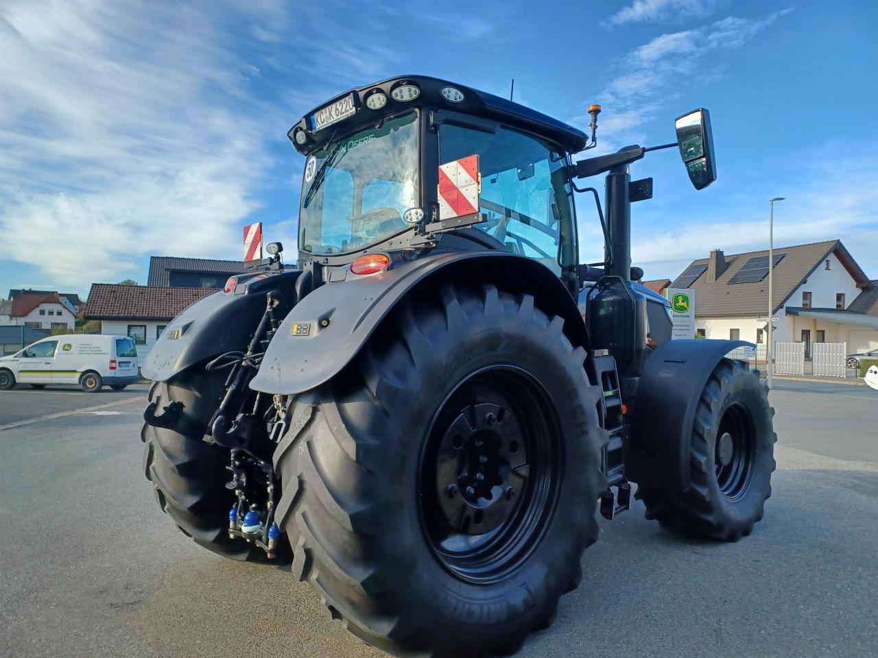 John Deere 6R 250 Black Design Inside