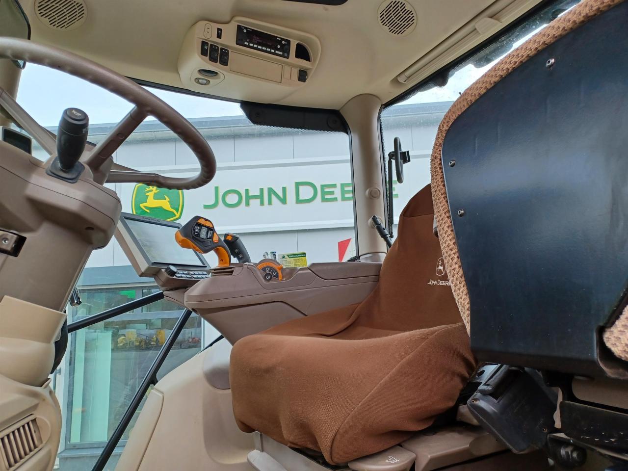 John Deere 6R 250 - Command PRO Front