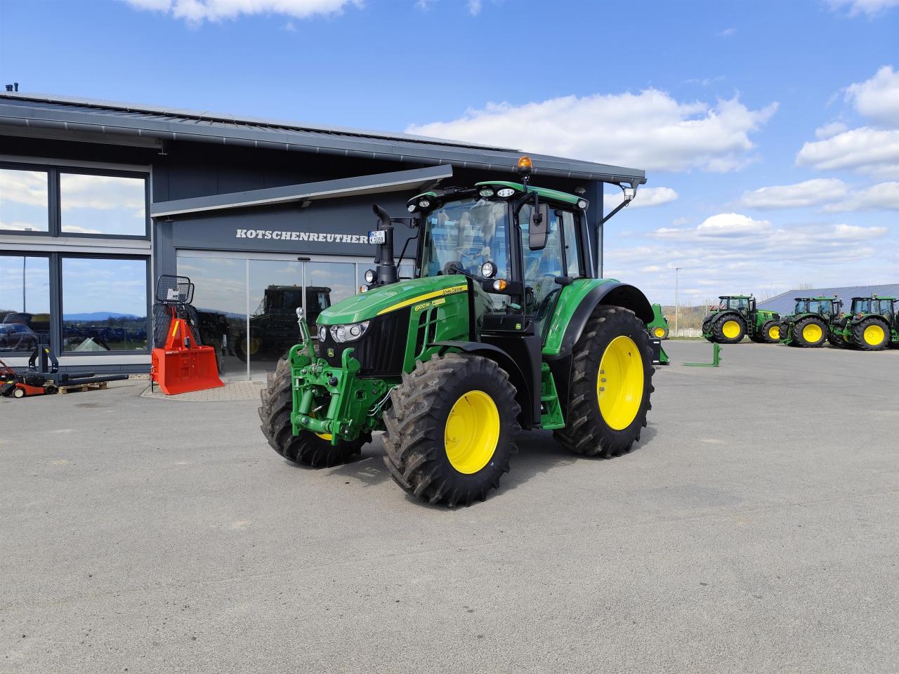 John Deere 6100M