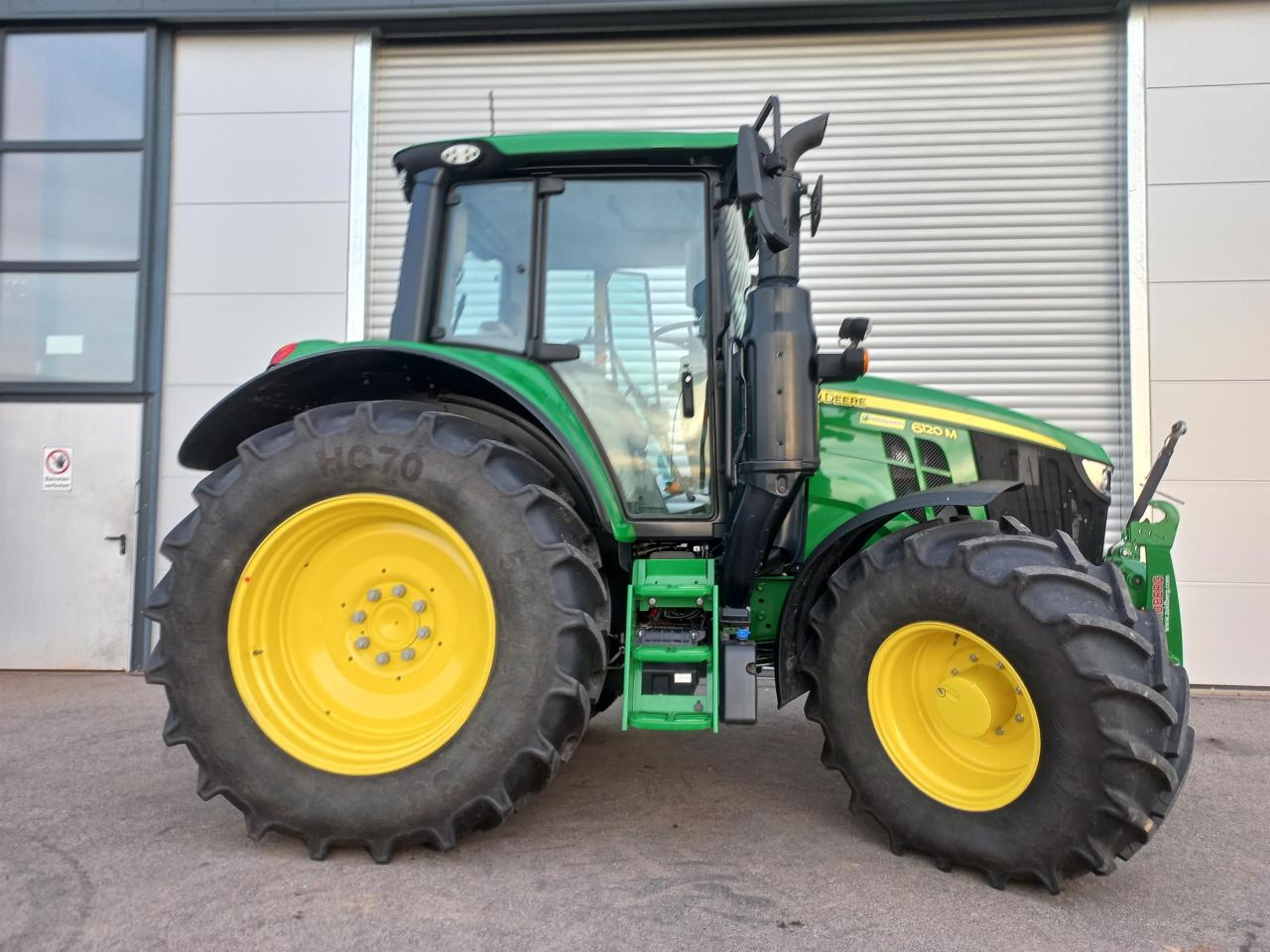 John Deere 6120M Rear