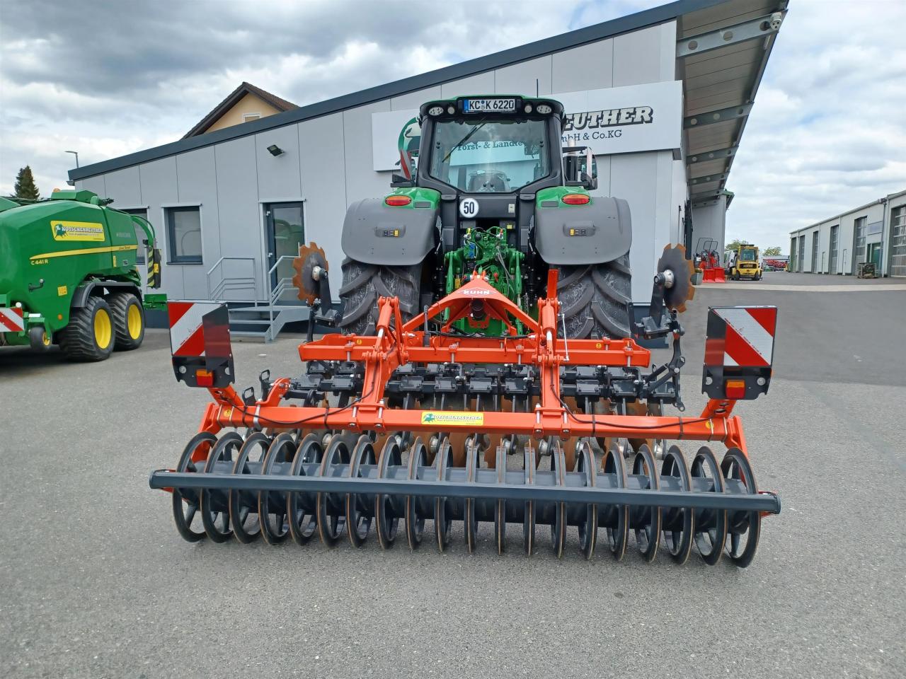 Kuhn Optimer L 300 Front