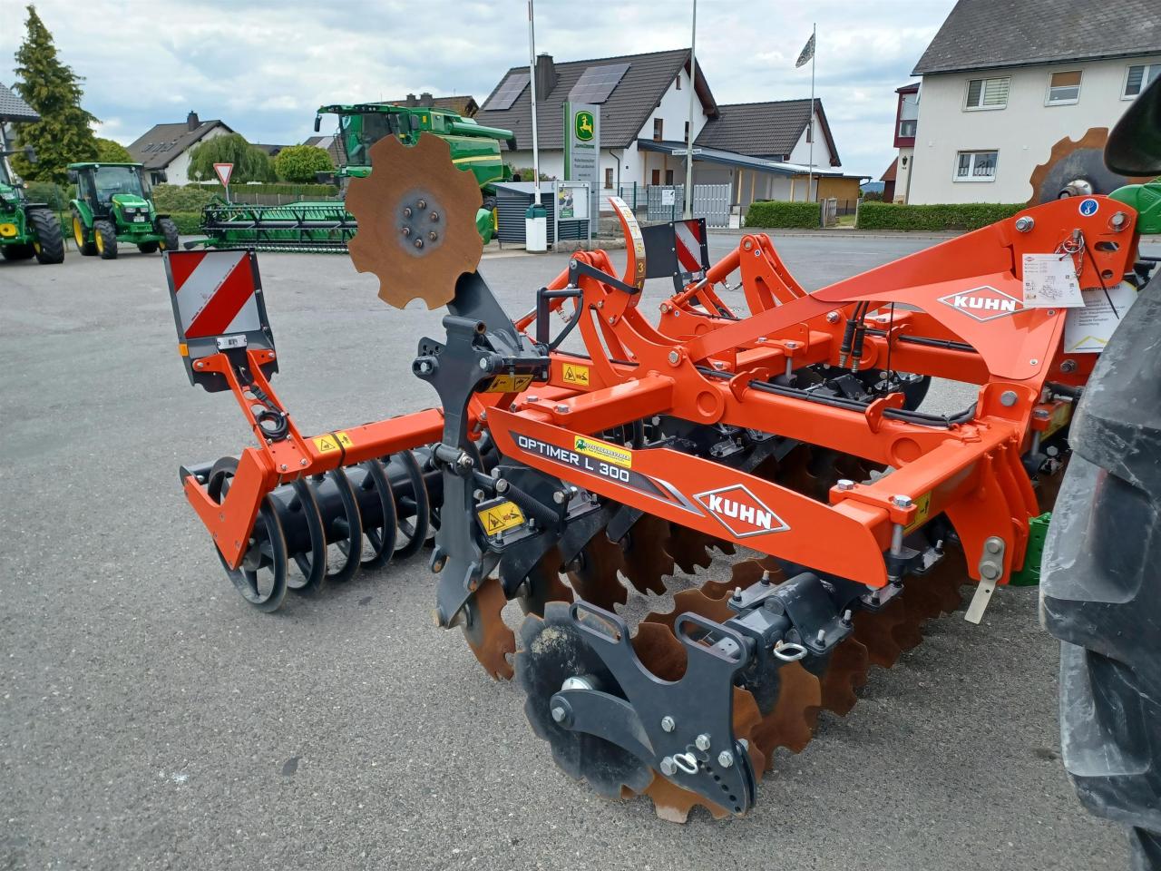 Kuhn Optimer L 300 Aerial