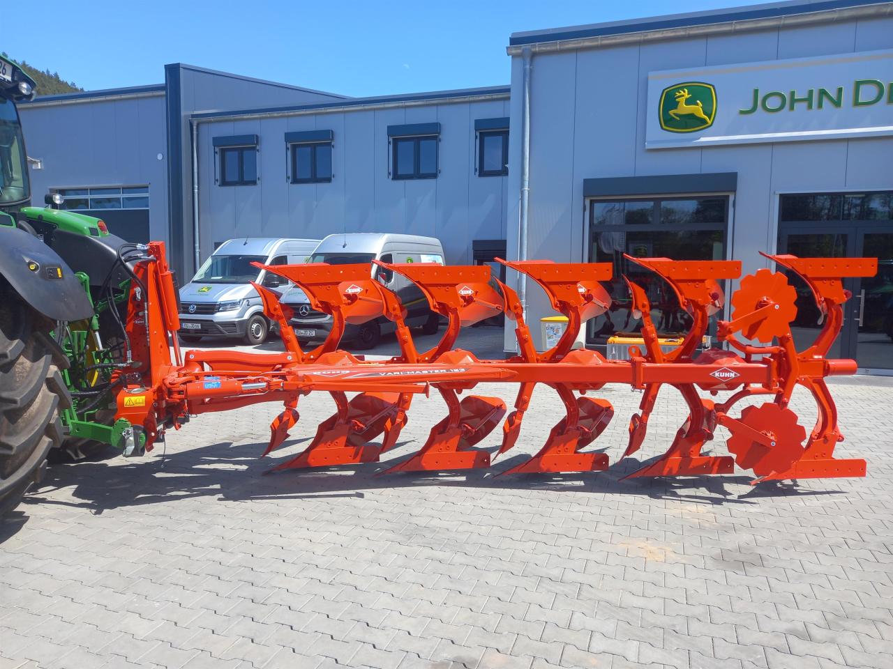  Kuhn Vari-Master 123 5 Right