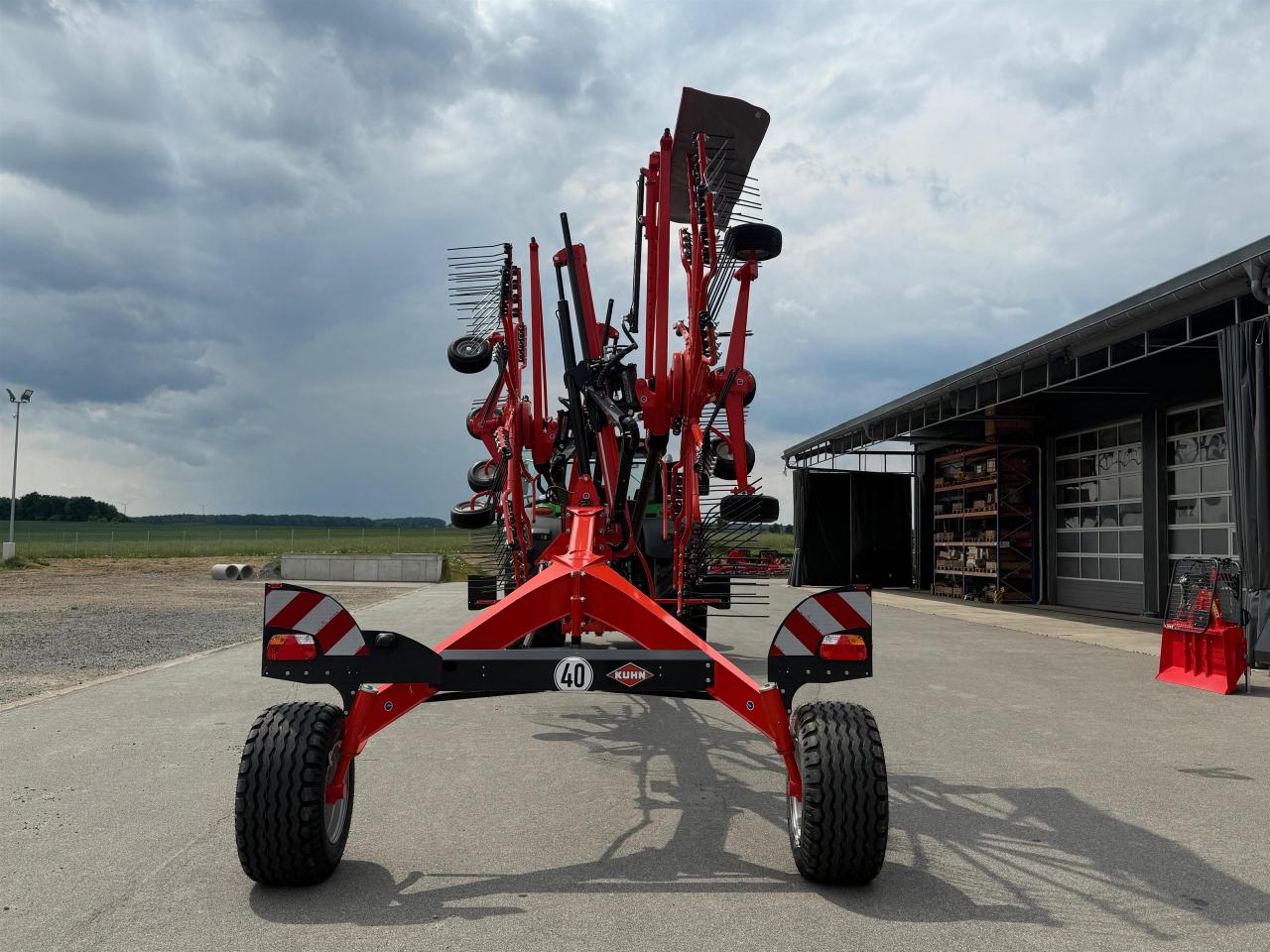 Kuhn GA 8030 Rear