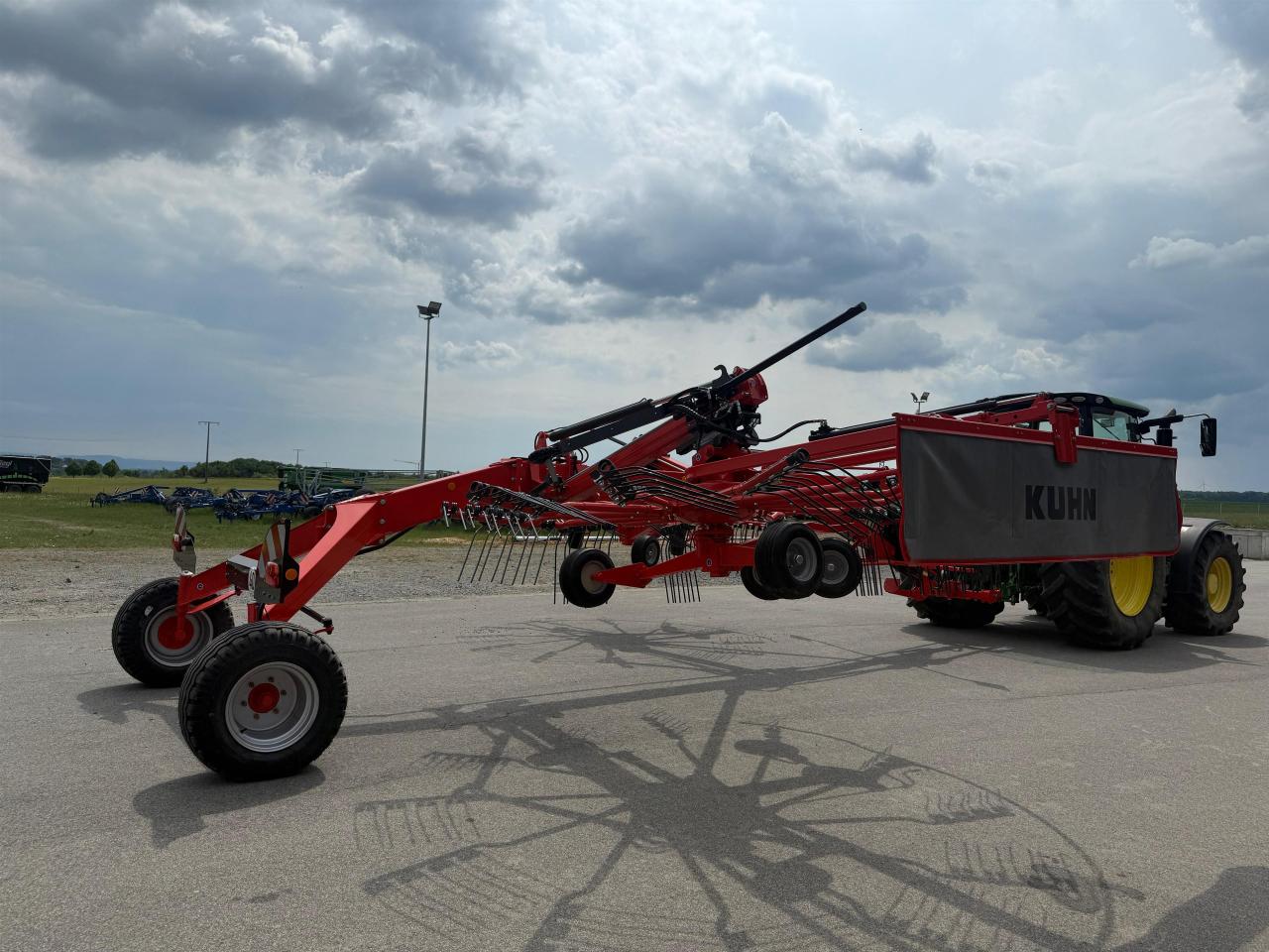 Kuhn GA 8030 Rear