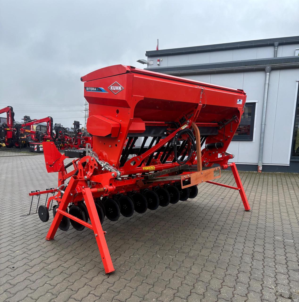 Kuhn Sitera 330-20 E