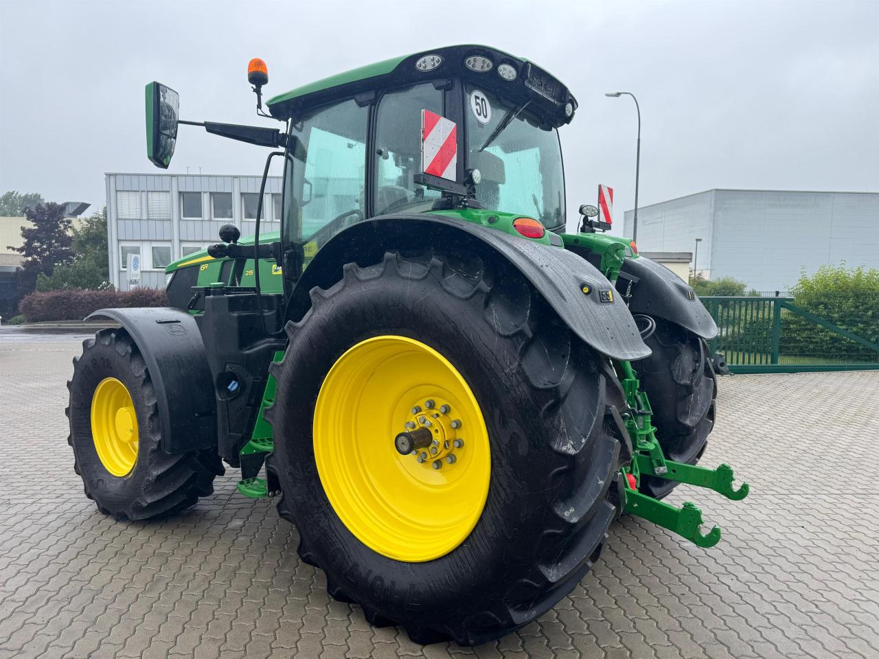 John Deere 6R 215 - Command PRO Inside