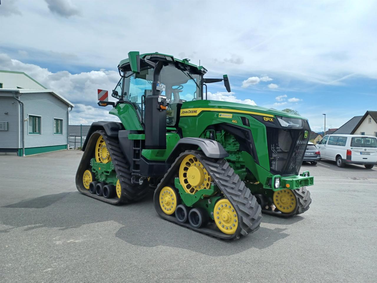John Deere 8RX 410 Inside