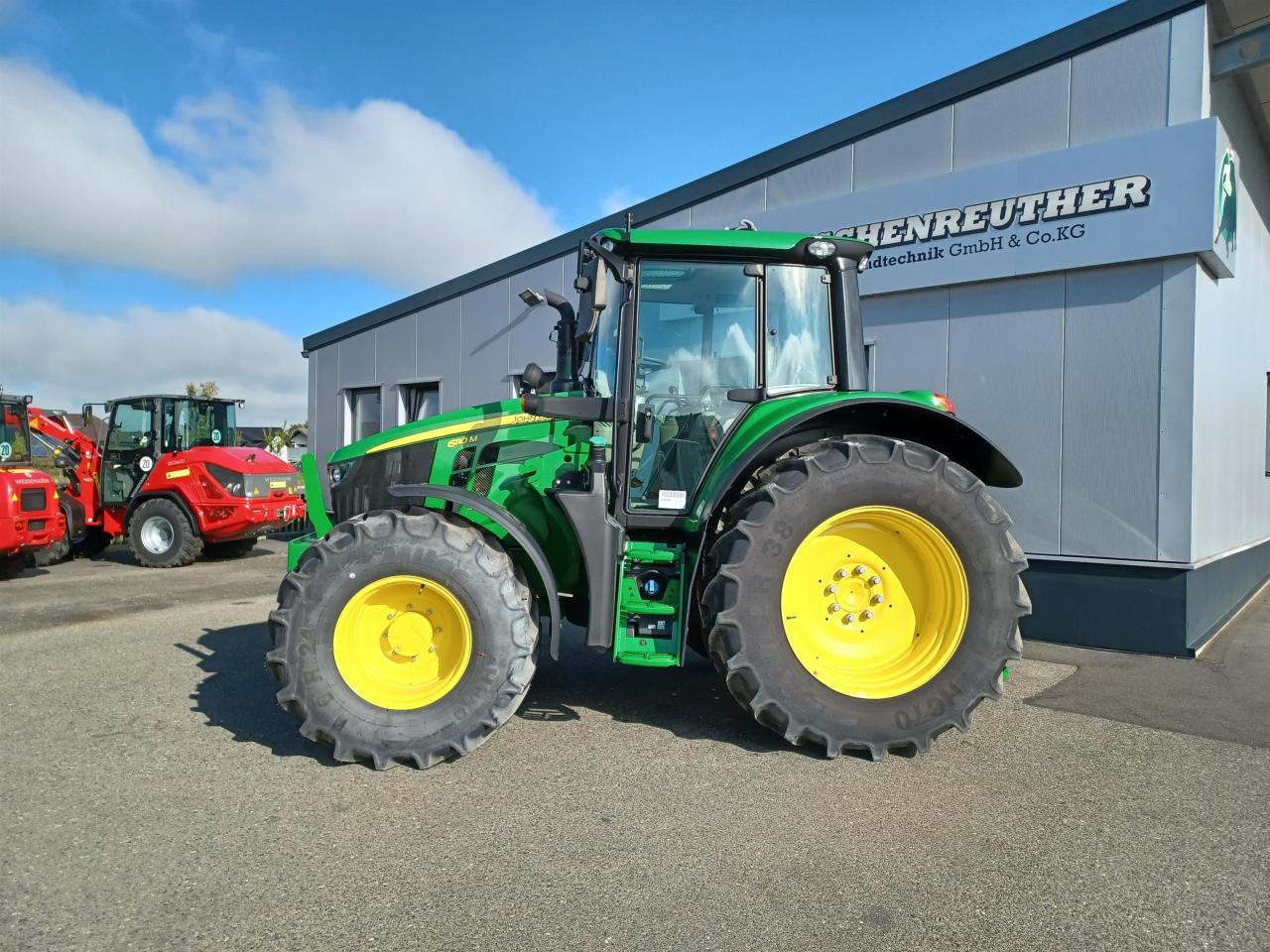 John Deere 6110M Front