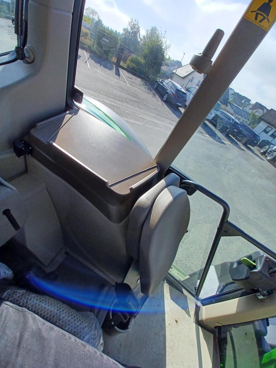 John Deere 6110M Rear