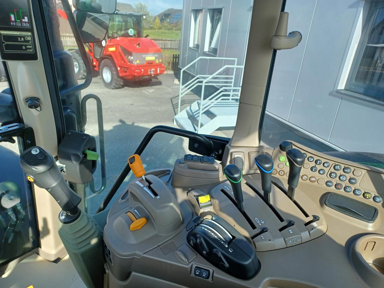 John Deere 6110M Front