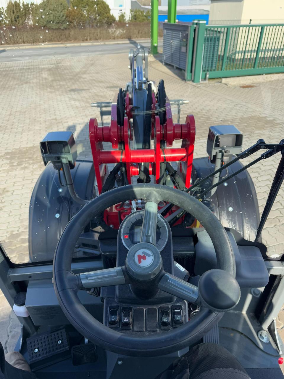 Weidemann 2080LP Front