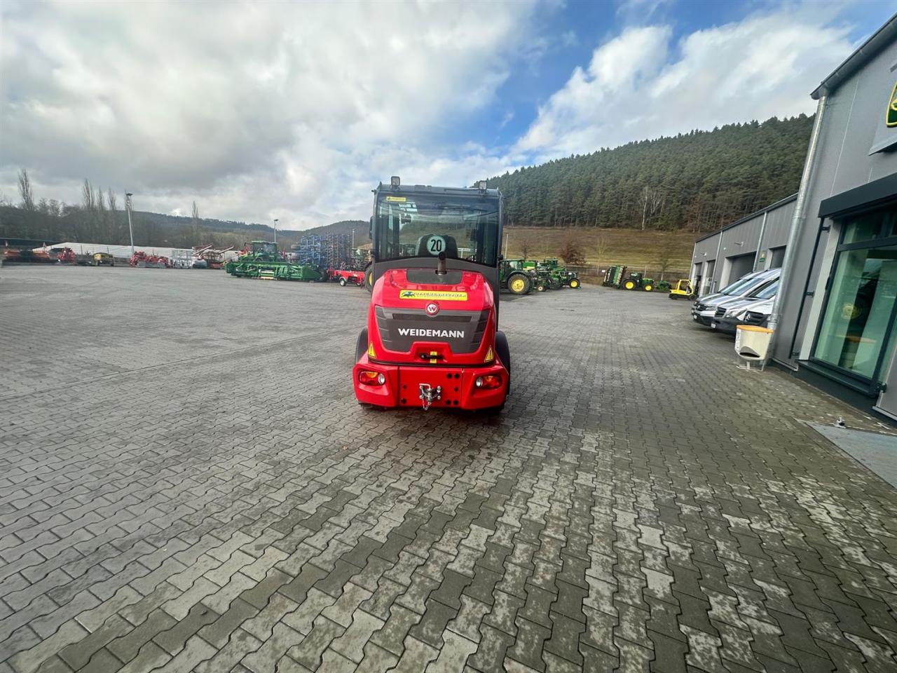 Weidemann 2080T Right