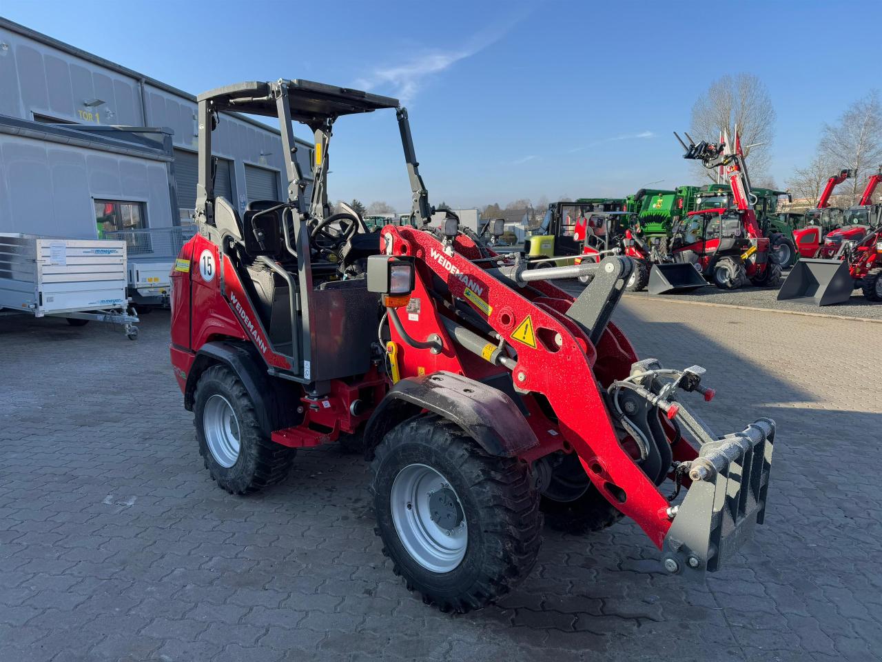 Weidemann 1390e Right