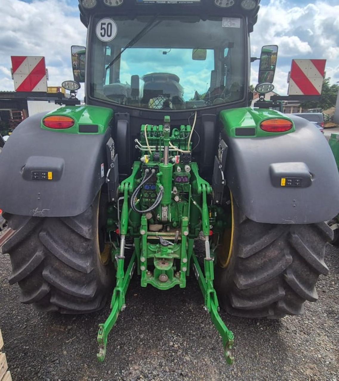 John Deere 6R 145 - Command PRO Right