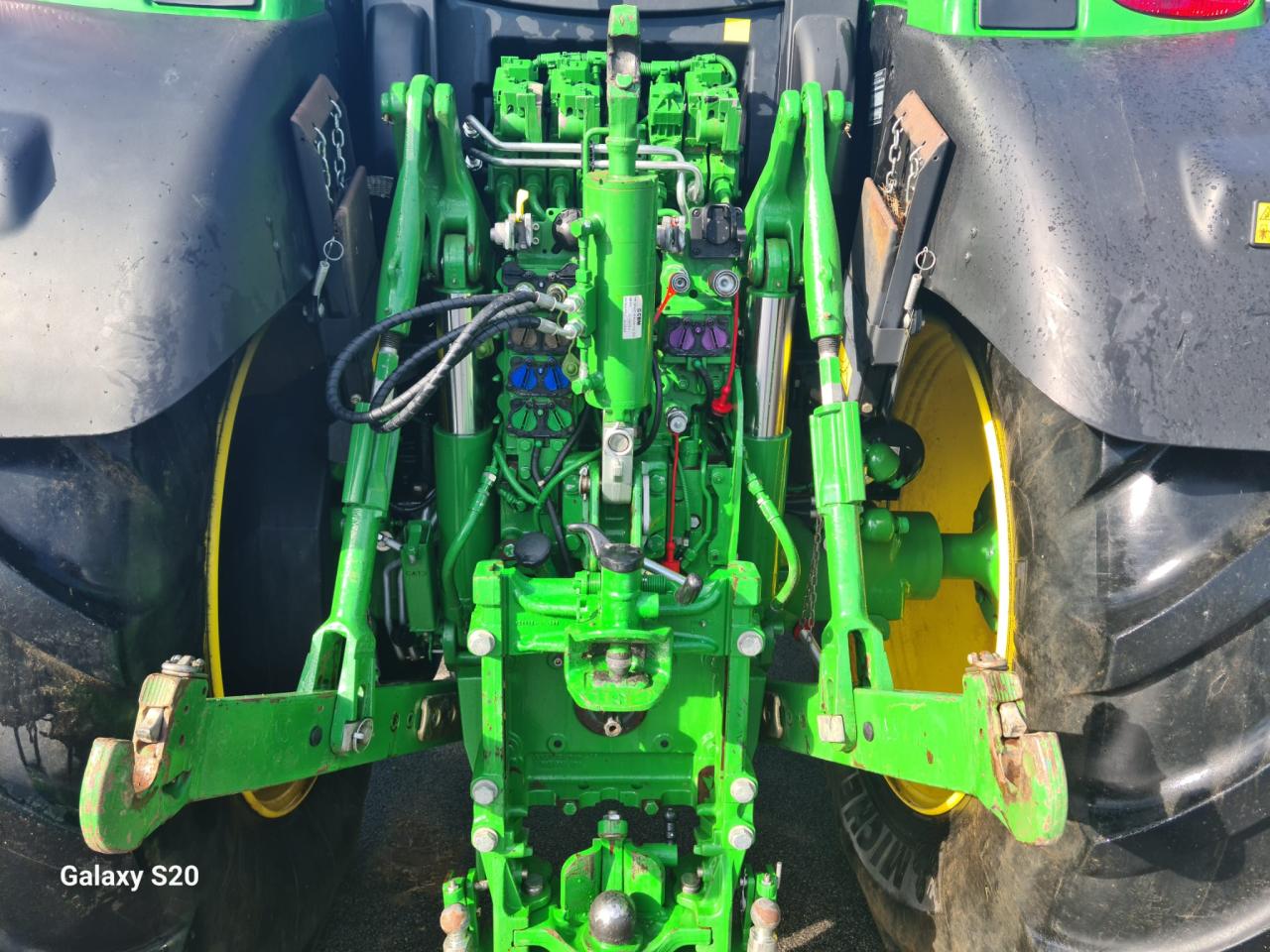 John Deere 6215R Left
