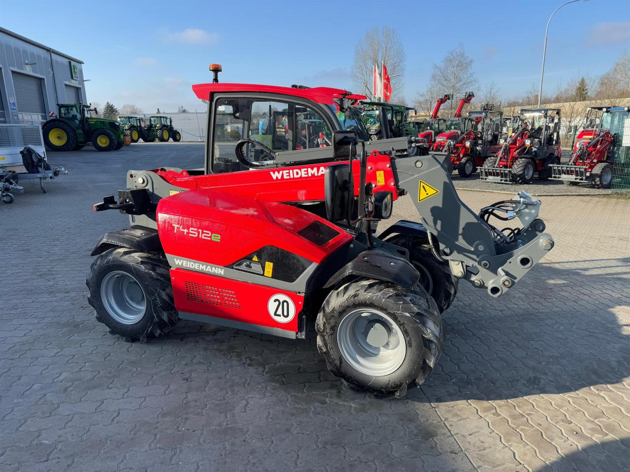 Weidemann T4512e Right