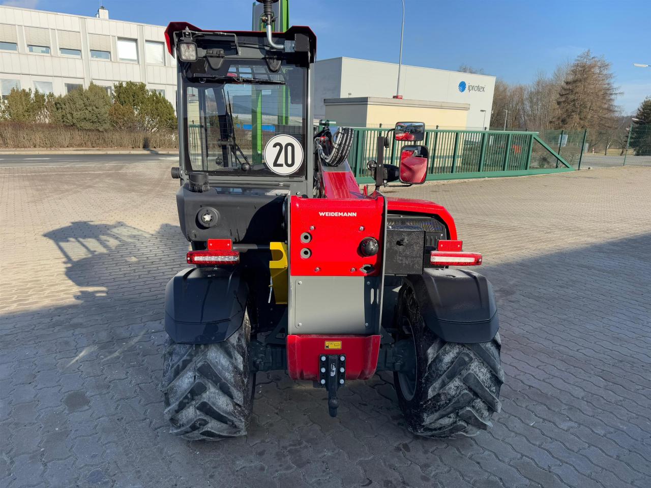 Weidemann T4512e Inside