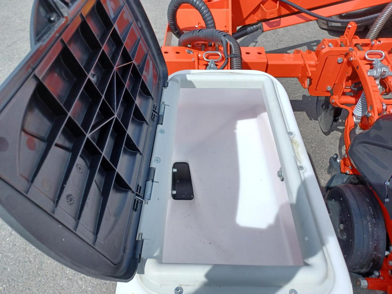 Kuhn Maxima 3 RT E Rear
