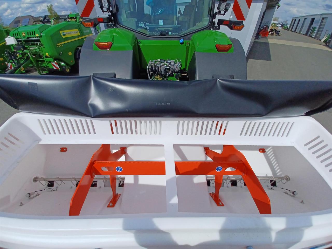 Kuhn Maxima 3 RT E Rear
