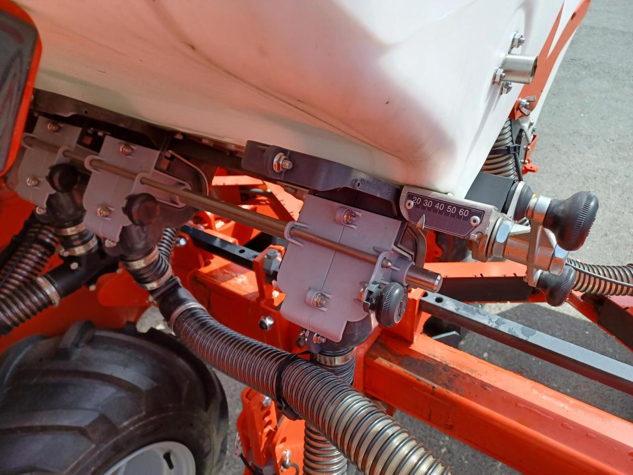 Kuhn Maxima 3 RT E Rear