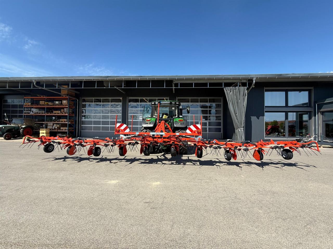 Kuhn GF 10803 Inside