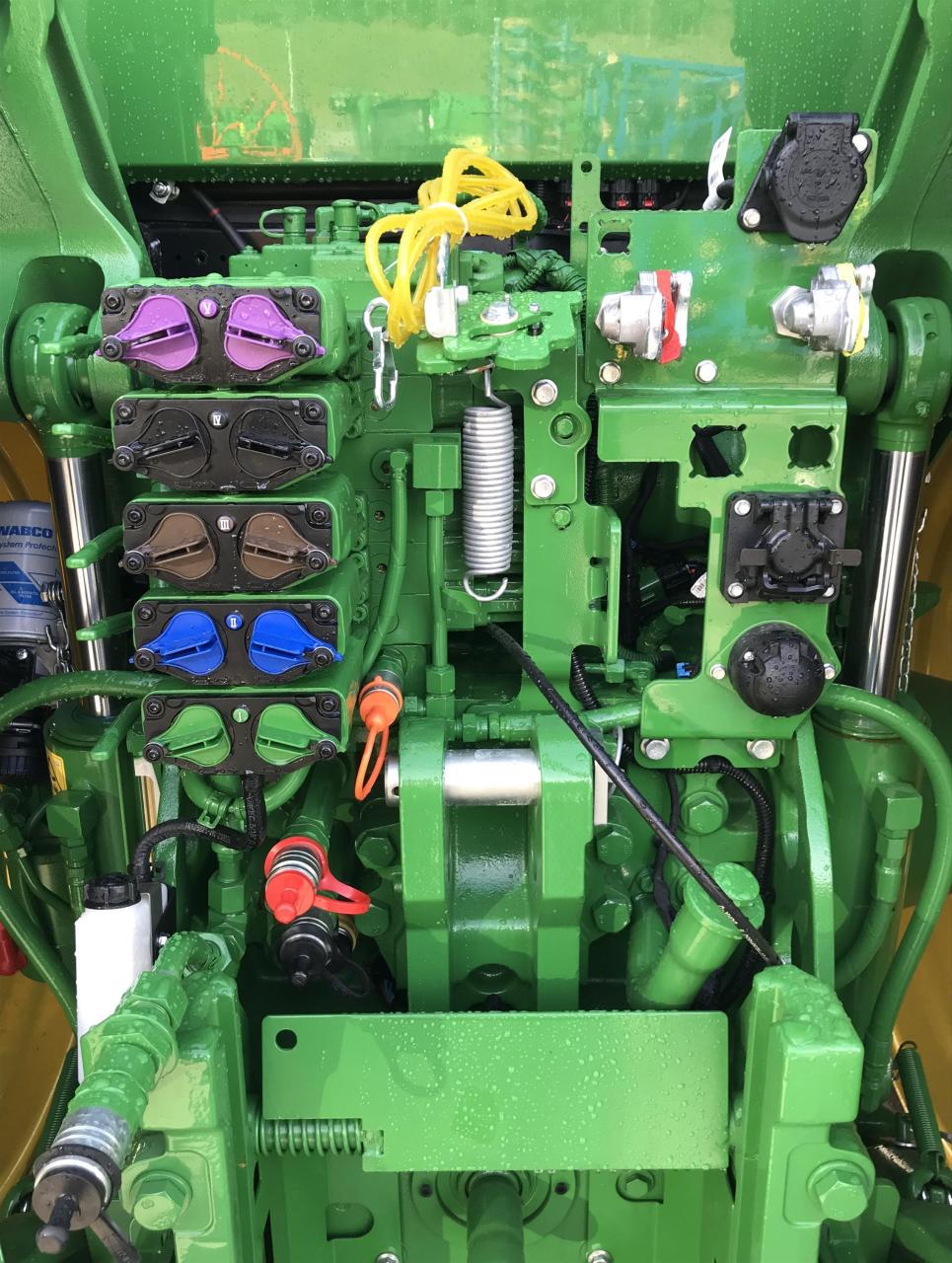 John Deere 7R 350 Above