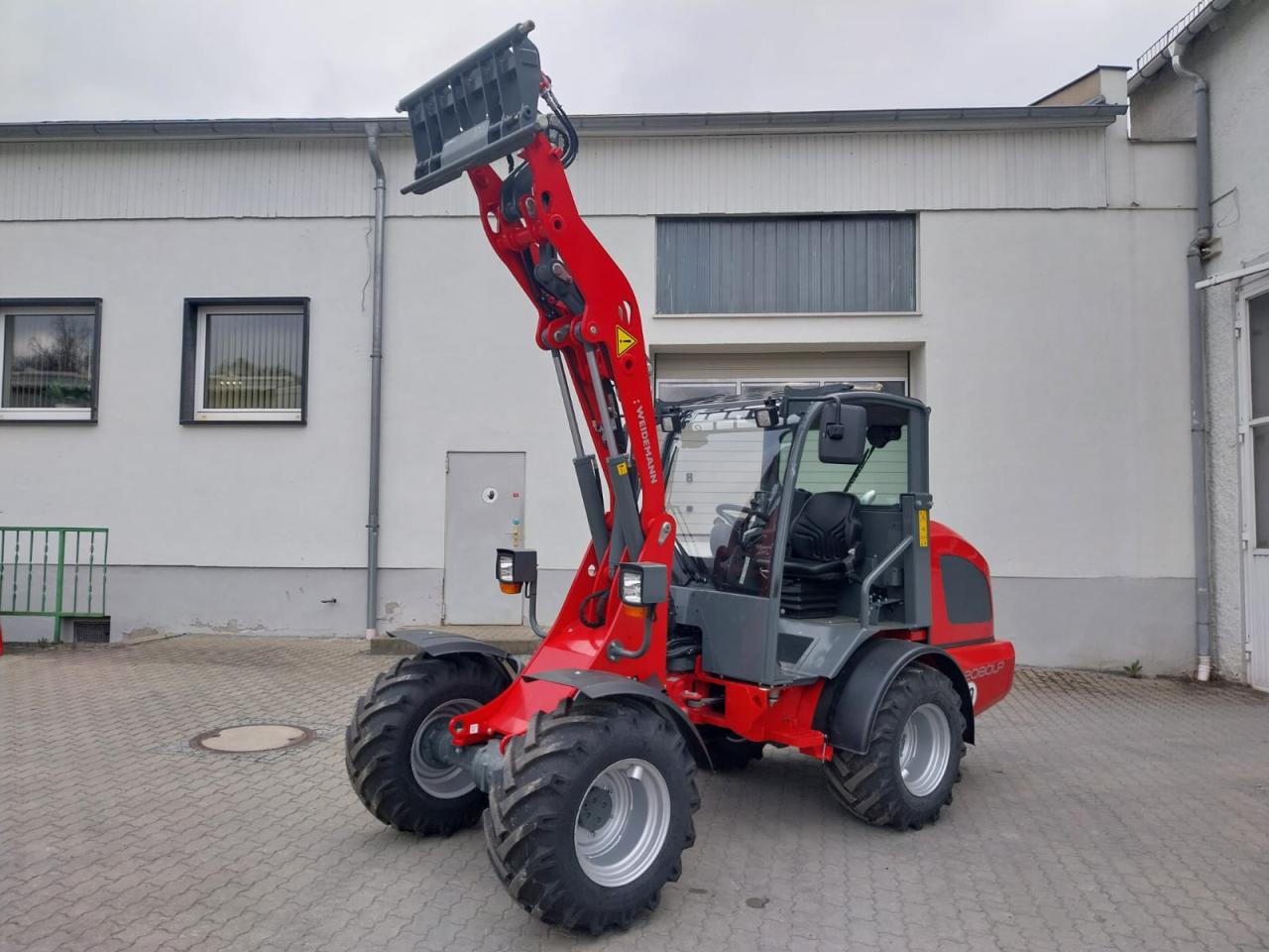 Weidemann 2080LP Front