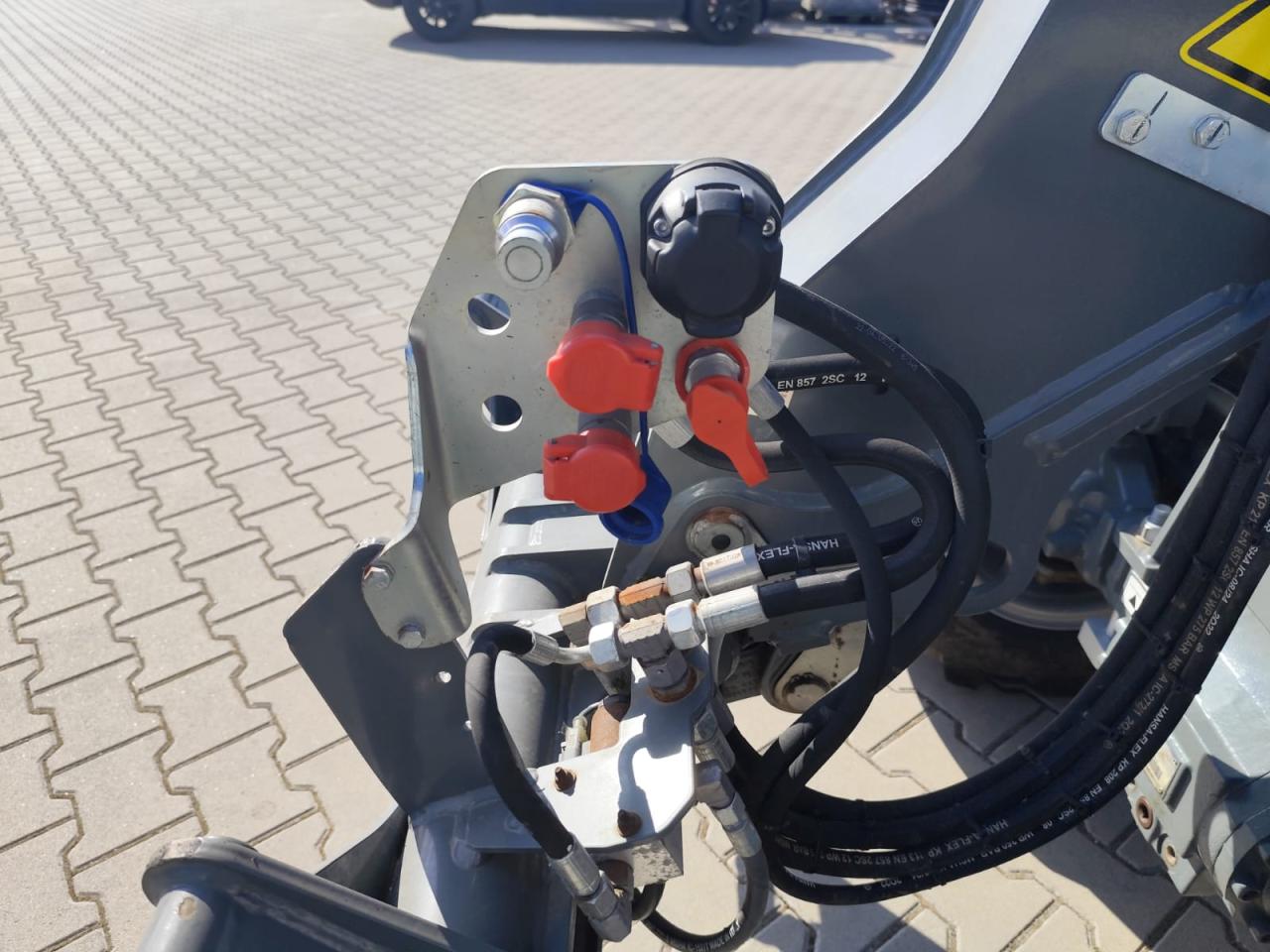 Kramer KT144e (T02-02) Front
