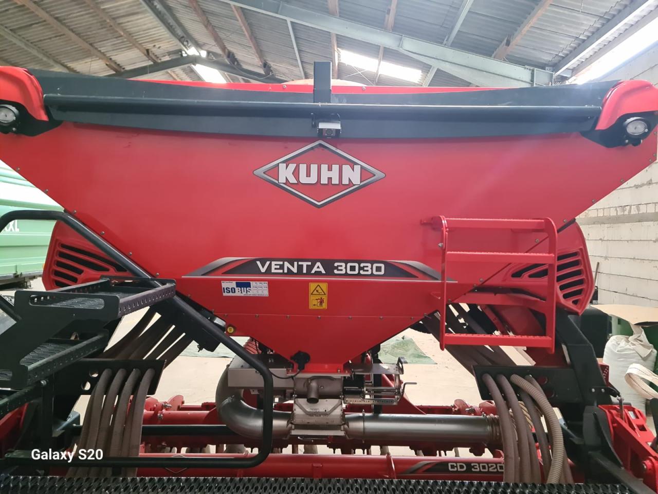Kuhn VENTA 3030 + CD3020 Inside