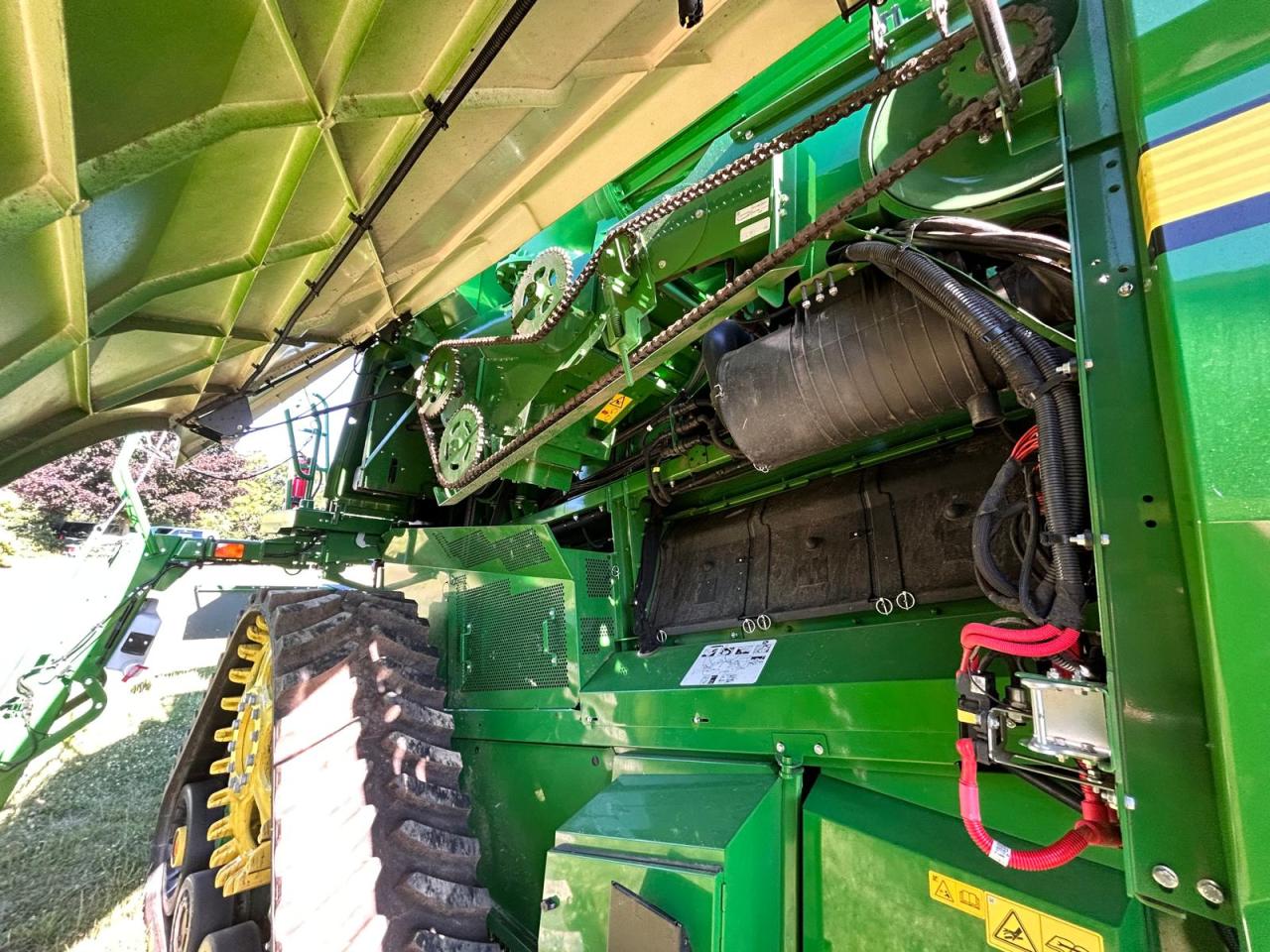 John Deere S780 Front